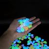 Generic 100 pezzi di pietre luminose che si illuminano al buio, rocce di colori misti, ciottoli decorativi fai da te per acquario, giardino, sentiero, patio, prato, cortile, marciapiede, decorazioni