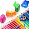 Generic 4 temperamatite a 2 fori, piccolo temperamatite manuale con coperchio per scuola, classe, casa, ufficio (colorato)