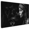 MuchoWow© Stampa su Tela Quadri da Salotto Moderni Soggiorno Canvas per | 120x80 cm - bagno Foto Decorazioni Parete Donna - Pantera - Animali - Bianco e nero - Ritratto