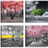 LuxHomeDecor Set di 4 Quadri 30x30 cm - Stampa su Tela con Telaio in Legno - Alberi Colorati su Sfondo in Bianco e Nero - Decorazione da Parete per Soggiorno, Camera da Letto, Cucina