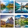 LuxHomeDecor Set di 4 quadri 30x30 cm - stampa su tela con telaio in legno - Paesaggi di montagna con laghi e natura: panorami alpini e riflessi sull'acqua