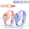 AXFEE 2 Pezzi Bracciale in Morbido Silicone per Bambini, per Apple Airtag | Protettiva GPS Anti-Perso, con 2 Pendenti, Localizzatore di Monitoraggio Regolabile, Cinturino per Adolescenti Anziani