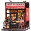 Cutefun Book Nook Kit - Case delle bambole (Uncle Joe's Pizzeria) | Decorazione Creativa per Librerie con Luci LED, per Adulti & Adolescenti - Pezzo da Collezione Regalo