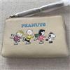 Coach x Snoopy Limited Edition Pebble Leather Wristlet Pouch con slot per schede