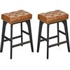VASAGLE Sgabelli da Bar Set di 2, Gambe in Legno, Altezza 66 cm | Sgabelli da Cucina, Rivestimento in PU con Bottoni Trapuntati e Borchie, Montaggio Facile, Collezione ISLAND LBC085K01