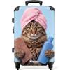 NoBoringSuitcases.com NoBoringSuitcases© Valigia Media Rigida Trolley Medio Viaggio Aereo 4 Ruote | 67x43x25 cm - Valigie Leggere Stiva M Trolly Bagaglio Luggage Gatto - Sapone - Asciugamano