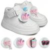 FAINCA 4 Pezzi Localizzatore GPS per Bambini 4 Modelli Cartoon Custodia | Nascosta per Tracker Ustodia per tracciatore GPS nascosta Resistente All'usura Adatto Scarpe da Bambini Anziani Animali
