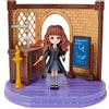 Wizarding World, Set Classe di Incantesimi Harry Potter con bambola esclusiva Hermione Granger e accessori - dai 5 anni