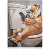 Dazzlewall Arte Umoristica del Bulldog, Poster Capriccioso di Cane in Toilette con Telefono per Bagno o Toilette, 12x16 Pollici senza Cornice