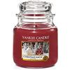 Yankee Candle Candela profumata in giara media | Magia natalizia | Durata Fino a 75 Ore
