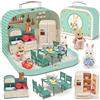 TinkerPlay Casa delle Bambole Valigia con Mobili in Miniatura, Casa Miniatura con 2 Bambole Flessibili, Camera da Letto e Mobili da Cucina, Giocattolo Regalo per Bambini Bambine dai 3 Anni