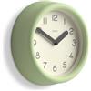 Jones Clocks® Fuze Orologio a parete | Piccolo orologio tondo | Matcha verde | Design moderno giocoso con una presenza scultorea morbida | Ideale per cucine, salotti, camere da letto dei bambini