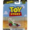 Hot Wheels TOY STORY DISNEY PIXAR Modello Auto RC CAR - POP CULTURE scala 1/64 lunghezza 6 cm JHX00