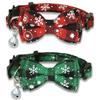 YAJIMAOY Collier Chat Collare Natalizio per Gatti, 4 Pezzi Collare Natalizio Gatto con Papillon Staccabile e Campanelli, Collarino Gatto, Collari per Gatti Natalizi a Quadri, Regolabile Collari per Cuccioli