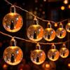 ACTOYS Catena Luminosa Halloween 2 m, 10 LED, Zucca, Fantasma e Strega | 3 batterie AA necessarie (non incluse), IP44, decorazioni Halloween per interni ed esterni, feste, porte, finestre e giardino