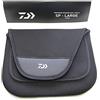 Daiwa - Copertura protettiva per mulinelli da spinning, in neoprene