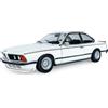 Solido BMW 635 CSi E24 Hartge 1:18 Bianco | Modellino di auto pressofuso dettagliato, coupé sportivo, effetto corsa e strisce decorative, veicolo da collezione per gli