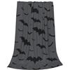 Newhomestyle - Coperta gotica per Halloween a forma di pipistrello, nero grigio, morbida e leggera, per tutto l'anno, anti-pilling, accogliente coperta in pile, coperta in flanella per letto, divano