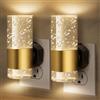 Excerando 2 Pezzi Applique da Parete Interno, Presa e Sensore Crepuscolare, Luce Caldo 3000k Lampada da Notte Regolabile, Luce Notturna per Soggiorno, Camera da Letto, Comodino, Bagno, Acrilico e Oro