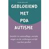 Pearl Holland Gebloeiend Met Pda-Autisme (Tascabile)