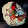 AK GEMS AND JEWELLERY Opale Nero Naturale Etiopico Opal Ruvido 48.5Ct 32x26 mm 1 Pezzo