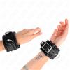 KINK, KINK WRIST RESTRAINT Polsini Bondage Regolabili Foderati In Pelliccia Neri Pelle 20-30 Cm - Kink