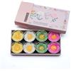 Hana Blossom Set di 8 candele profumate fatte a mano, commercio equo e solidale, a forma di fiore di primula, in colori assortiti