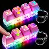 YOUYIKE 2 Pezzi Antistress Tastiera 4 Tasti con LED Luminosa Portachiavi Antistress | Rosa Mini Piccola Tastiera Antistress Kawaii LED a 7 Colori con Animaletti Portachiavi Divertenti Fidget Toys ADHD