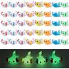 Piacolnic Set da 40 Pezzi di Mini Axolotl in Resina, 8 Colori e 2 Stili di Figure in Miniatura, Mini Figure Luminose in Resina per Decorare Acquari Giardini Vasi e Progetti Creativi