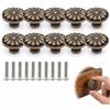 RAMGLYO Set di 10 Pomelli per Mobili Vintage con Viti, Pomelli per Cassetti e Armadi in Bronzo Antico, Maniglie Retrò Ideali per il Restauro Fai-da-Te e Upcycling di Mobili