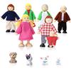 DUOCIYUAN Set di Bambole in Legno per Famiglie 11 Pezzi Casa Delle Bambole in Legno con Gatto e Cane Figure per Casa Delle Bambole Happy Family Dolls per Giochi di Ruolo Accessori Regalo