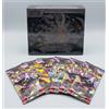 Generico Pokémon GCC: Set Allenatore Fuoriclasse (ETB) Megaevoluzione Buio Pesto + 6 Buste di Espansione Aggiuntive (Edizione Italiana)