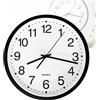 Orologio da parete minimalista con cornice nera, movimento al quarzo di precisione, display con numeri grandi, ideale per camera da letto o soggiorno.