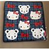 Familiare Familiar x Hello Kitty asciugamano in ciniglia fazzoletto modello a quadri...