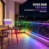 NONE Striscia LED RGB da 5 metri, impermeabile, con telecomando, multicolore, ideale per l'illuminazione decorativa di interni, feste, scale e per creare un'atmosfera suggestiva.