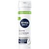 Beiersdorf Nivea Men Sensitive - Schiuma da barba da uomo, 200 ml, con estratto di camomilla e vitamina E, per una rasatura delicata, formula protettiva contro le irritazioni cutanee