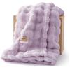 Bedsure Coperta Morbido Polare Bolla - Plaid, Viola Chiaro, 130x150 cm | Regali Per Donne Coperta Calda Decorativa, Plaid Caldo per Divano e Letto, Coperta Morbida per Soggiorno, Camera e Casa