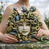 Sofia Ceramiche Comp Testa Medusa h 25 cm - con Perline Blu e Labbra verdi - Madreperla colorato | Ceramica Caltagirone - 25 cm / Linea Medusa