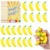Anboor 20 pezzi di giocattoli a banana Squishies con portachiavi e 10 sacchetti per feste, giocattolo elastico a banana per alleviare lo stress, mini stress, per adulti e bambini