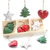 Logbuch-Verlag Decorazioni natalizie in metallo rosso, bianco e verde, 12 pezzi: pendenti natalizi a cuore, stella e albero di Natale, addobbi natalizi da appendere per regali e casa, 5-5,5 cm