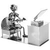 Brubaker Figura a Vite del Videogiocatore Con Controller - Figura di Ferro del Videogiocatore Metal Man - Figura di Metallo Fatta a Mano - Decorazione Per Console di Videogiochi - Regalo