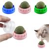 Yunova Set di 4 palline di erba gatta - autoadesive per gatti in ABS - con erba gatta naturale, 4,6 × 4,2 cm, occupazione per gatti domestici
