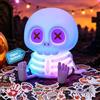 Gemmac Lampada Teschio, Luce Notturna Bambini Silicone +50 Adesivi | Touch Control, 7 Colori e Luce Calda Regolabile, Squishy Lampada Notturna per Decorazione Halloween Regalo per Bambini