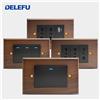 DELEFU Presa a Muro Standard Italiano 118mm in Legno di Noce con Ricarica Rapida USB Type-C, Interruttore Retrò Nero, Schuko Cile 20W AC