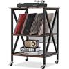 GYMAX Mobiletto Divano Laterale Stretto, 3 Livelli, con Mensole per Dischi in Vinile con 3 Divisori a Forma di M e 4 Ruote, 52 x 45 x 75 cm, Marrone Rustico