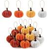 Generic Zucche in velluto da appendere, 12 pezzi, 4 colori assortiti | Mini zucche in tessuto, con spago, decorazione autunnale e Halloween, vassoio a più livelli, stile fattoria