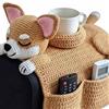 Generic Organizer da bracciolo per divano per cani e gatti fatto a mano all'uncinetto, simpatico e accogliente contenitore per braccioli con portabicchieri e tasche multiple, spazio antiscivolo Organizer-C