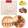 Gusmigus Tagliere per Formaggio Girevole con Set di 4 Coltelli per Formaggio | Vassoio da Servizio Rotondo in Legno con Manici in Teak, Diametro 20 cm, per Cracker e Frutta