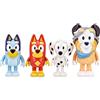 BLUEY - Confezione da 4 figure scolastiche, bambole articolate dei personaggi compagni di Cole, giocattolo della serie di cartoni animati per bambini, con Rusty, Chloe e Calypso, Famosa (BLY09300)