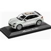 Minichamps Modellino auto Minichamps 1/43 Porsche Macan Turbo 2018 grigio chiaro pressofuso